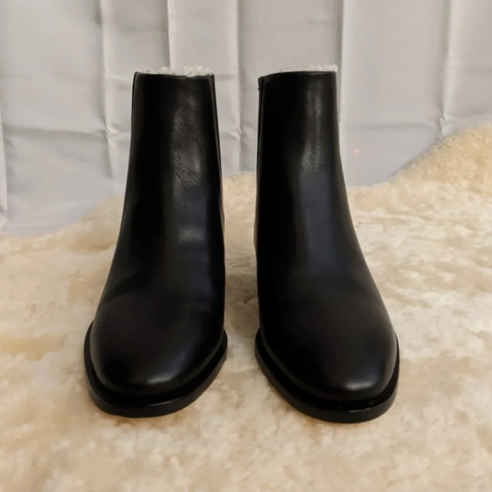 J.Crew Sherpa-lined Chelsea Leather Boots 5.5 NEW
